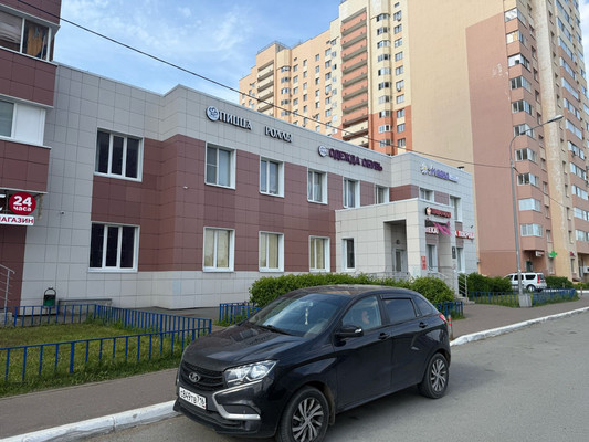 Снять  помещение свободного назначения