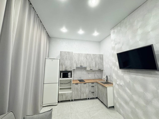 Купить --комнатную квартиру