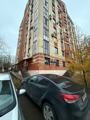 Снять  помещение свободного назначения