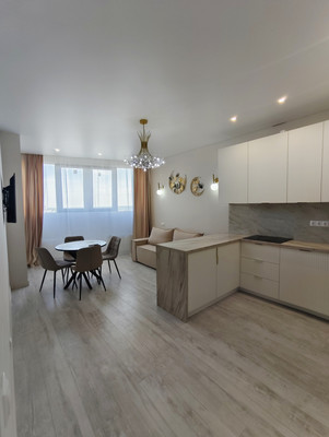 Купить 4-комнатную квартиру