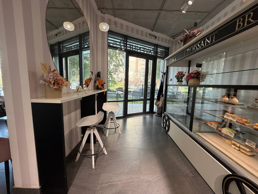 Снять  помещение свободного назначения